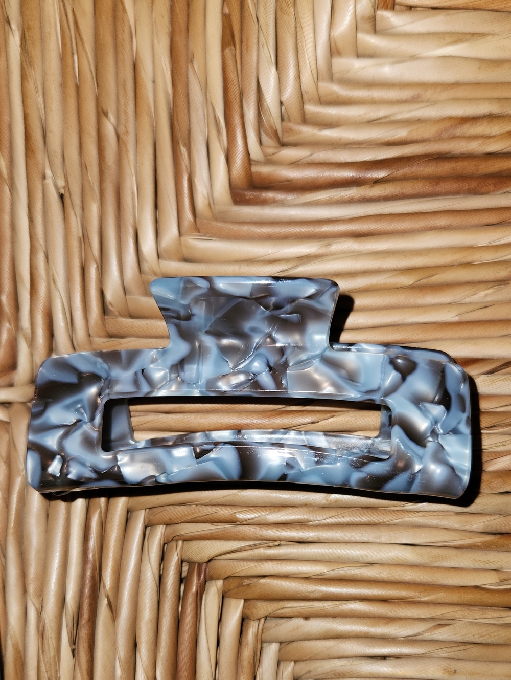 NWOT Acetate Hair Clip 4 inches